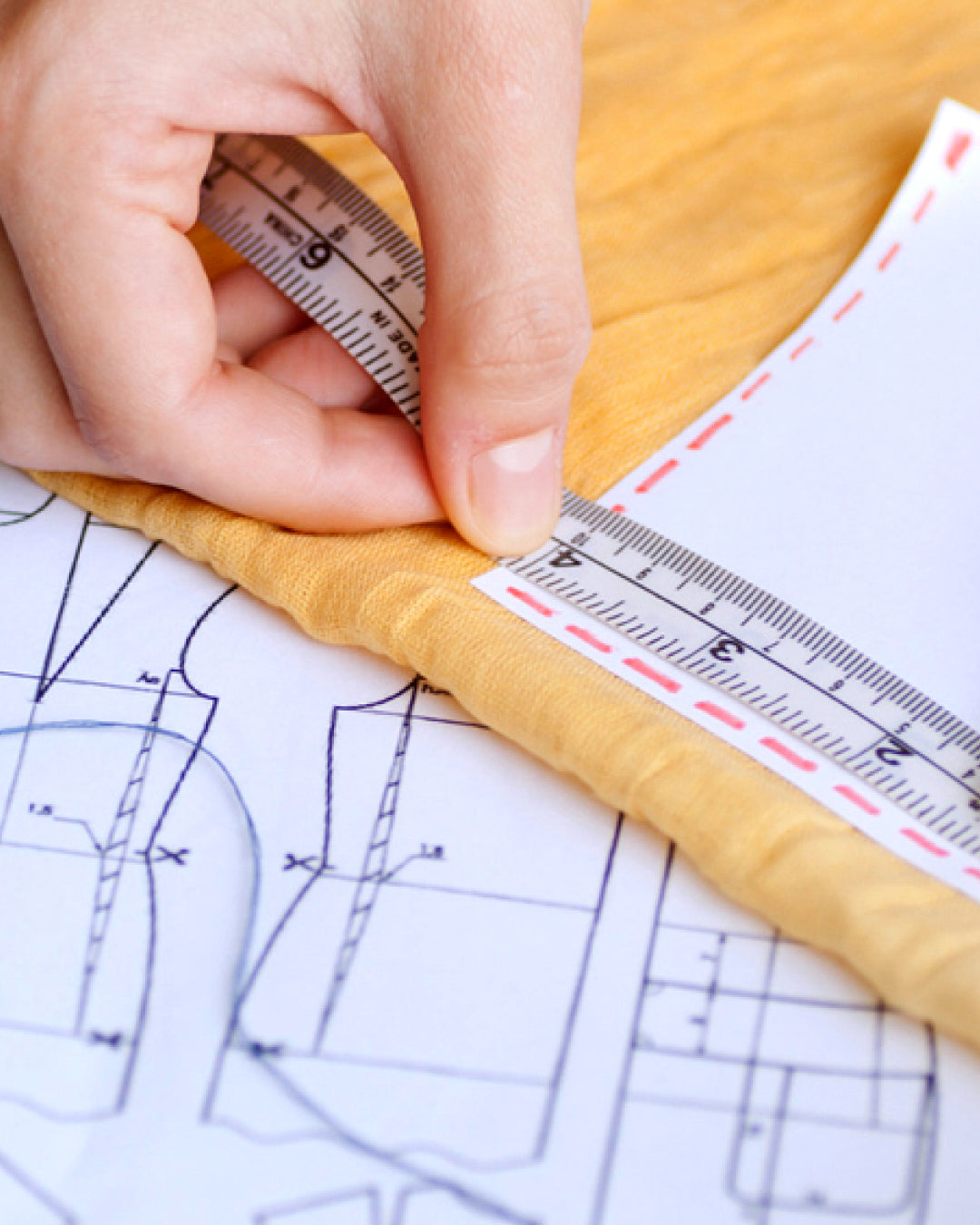 Patronaje y Confección Básico - Blusas y Faldas - San Borja - abril